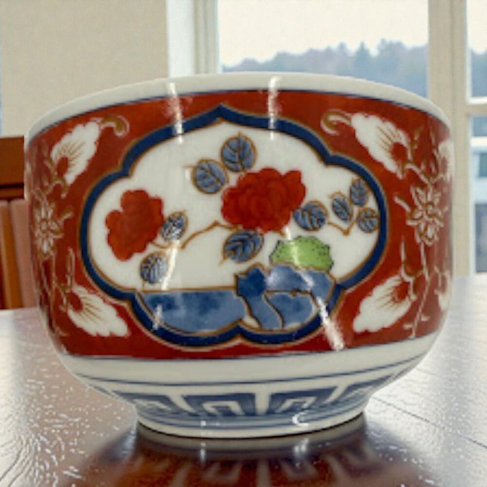 Japanese Imari Style Bowl Porcelain Red Blue White Scenic Floral